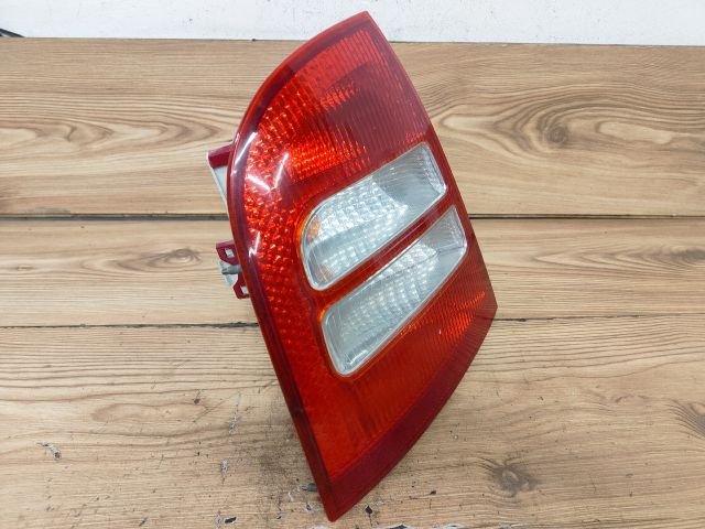 bontott SKODA OCTAVIA I Bal Hátsó Lámpa