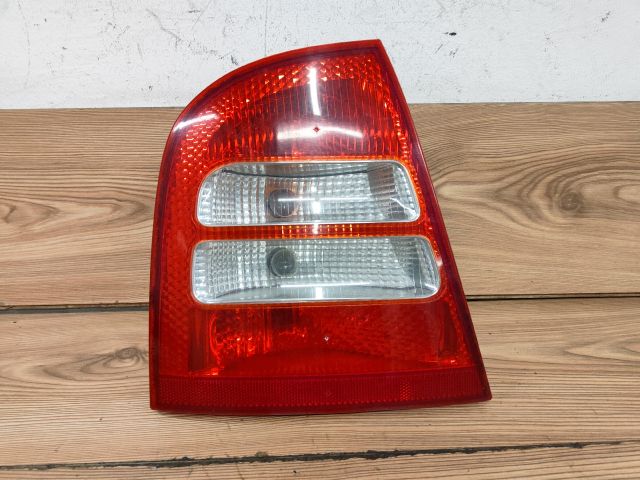 bontott SKODA OCTAVIA I Bal Hátsó Lámpa