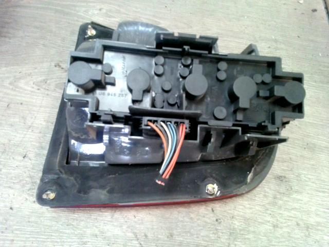 bontott SKODA OCTAVIA I Bal Hátsó Lámpa