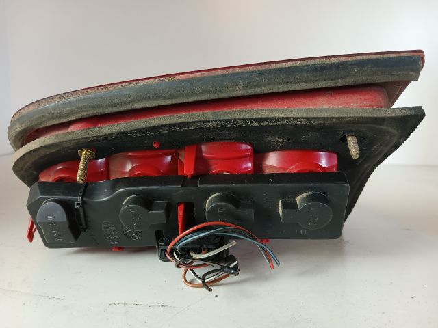 bontott SKODA OCTAVIA I Bal Hátsó Lámpa