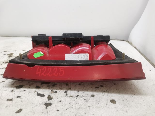 bontott SKODA OCTAVIA I Bal Hátsó Lámpa