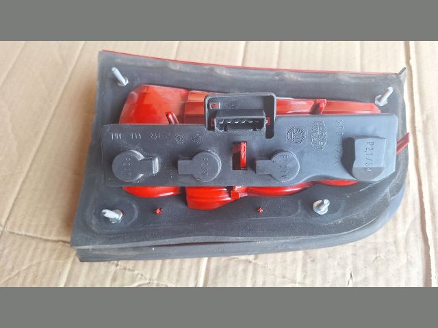 bontott SKODA OCTAVIA I Bal Hátsó Lámpa