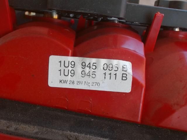 bontott SKODA OCTAVIA I Bal Hátsó Lámpa