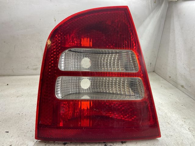 bontott SKODA OCTAVIA I Bal Hátsó Lámpa