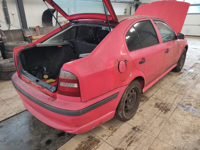 bontott SKODA OCTAVIA I Bal hátsó Vízlehúzó Gumicsík