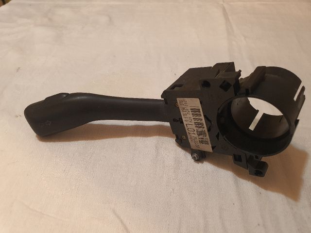 bontott SKODA OCTAVIA I Bal Kormánykapcsoló Irányjelző