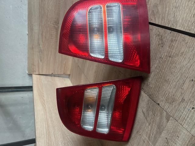 bontott SKODA OCTAVIA I Bal Külső Hátsó Lámpa