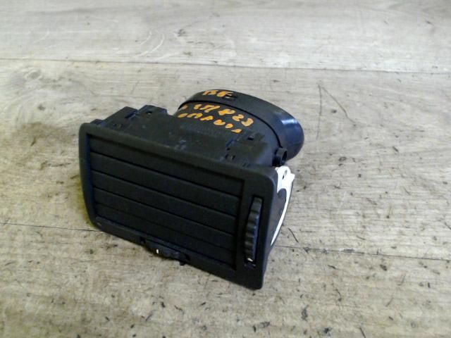 bontott SKODA OCTAVIA I Bal Szellőző