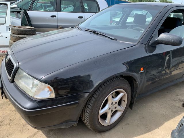 bontott SKODA OCTAVIA I Bal Visszapillantó Tükör (Mechanikus)