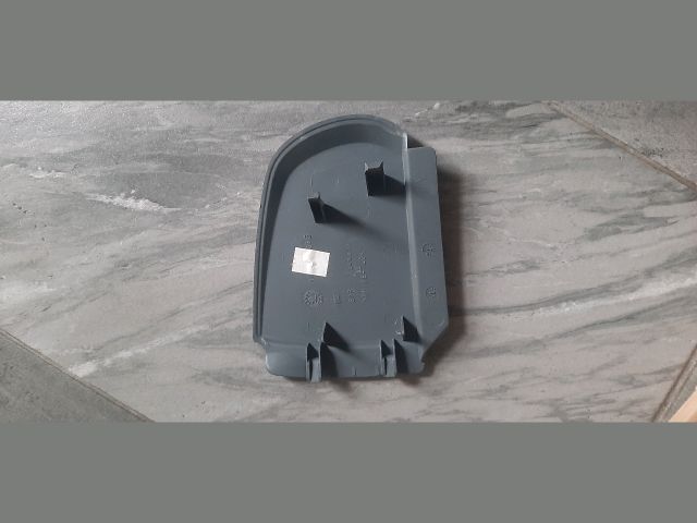 bontott SKODA OCTAVIA I Biztosítéktábla Fedél