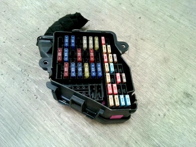 bontott SKODA OCTAVIA I Biztosítéktábla Utastér