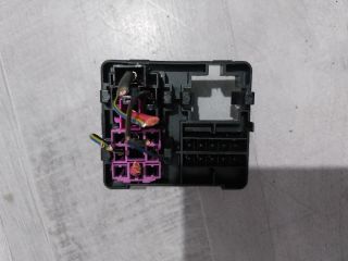 bontott SKODA OCTAVIA I Biztosítéktábla Utastér