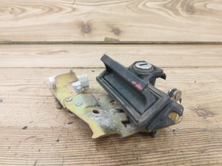 bontott SKODA OCTAVIA I Csomagtér Nyitó Kar / Gomb