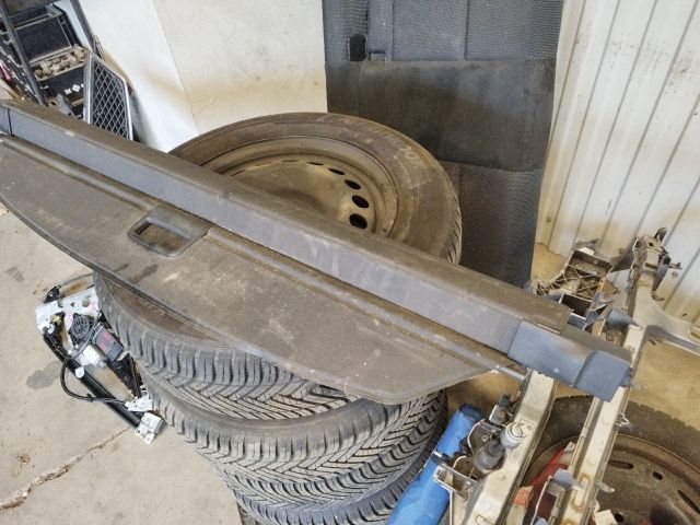 bontott SKODA OCTAVIA I Csomagtér Roló