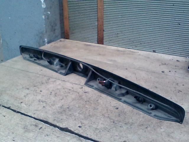 bontott SKODA OCTAVIA I Csomagtérajtó Díszléc