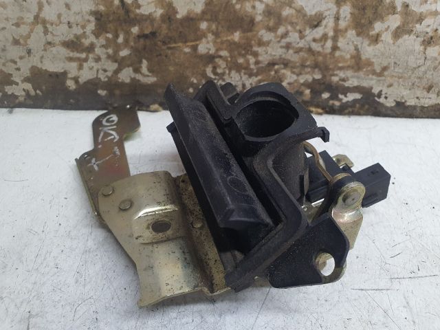 bontott SKODA OCTAVIA I Csomagtérajtó Kilincs