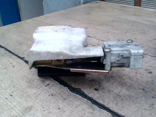 bontott SKODA OCTAVIA I Csomagtérajtó Kilincs