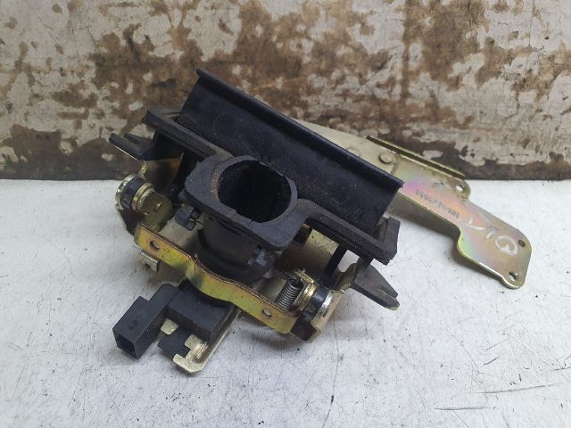 bontott SKODA OCTAVIA I Csomagtérajtó Kilincs