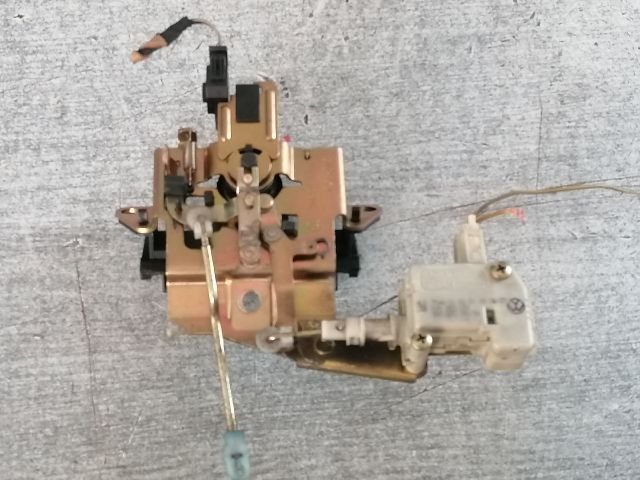 bontott SKODA OCTAVIA I Csomagtérajtó Kilincs