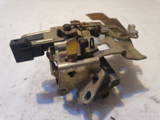 bontott SKODA OCTAVIA I Csomagtérajtó Kilincs