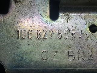 bontott SKODA OCTAVIA I Csomagtérajtó Kilincs