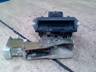 bontott SKODA OCTAVIA I Csomagtérajtó Kilincs