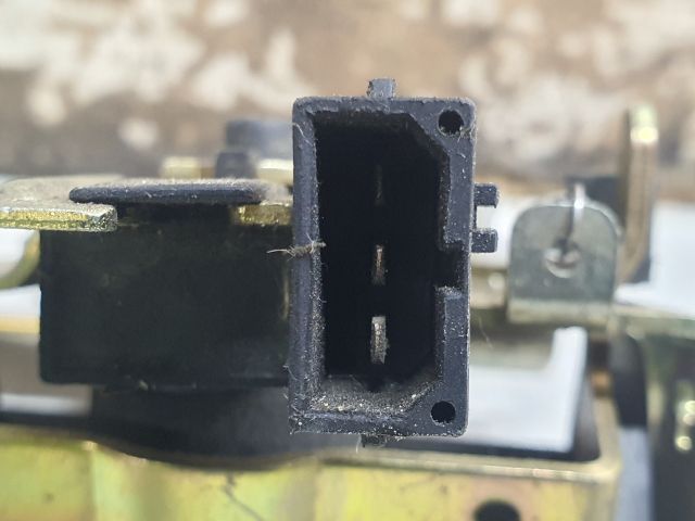 bontott SKODA OCTAVIA I Csomagtérajtó Kilincs