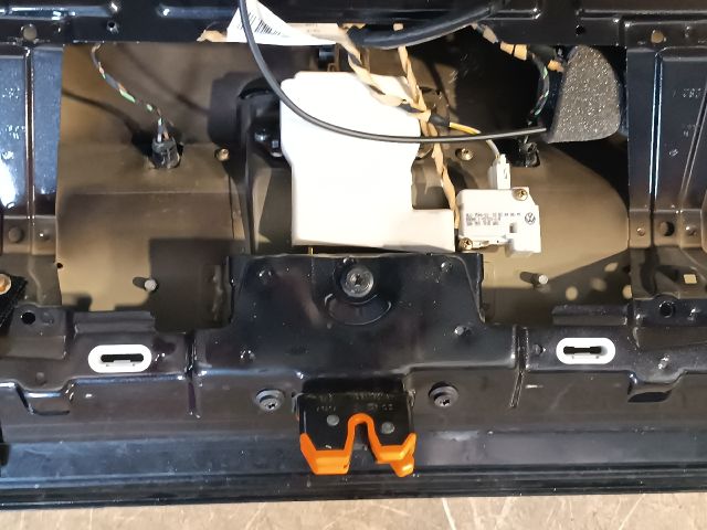 bontott SKODA OCTAVIA I Csomagtérajtó (Részeivel)