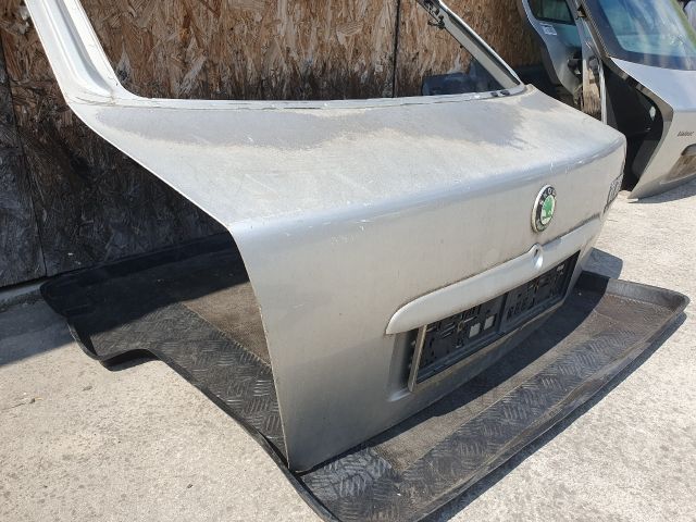 bontott SKODA OCTAVIA I Csomagtérajtó (Üres lemez)