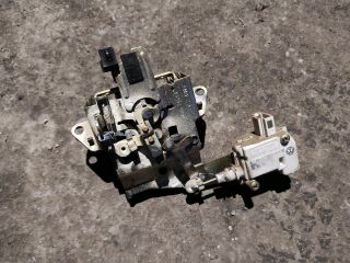 bontott SKODA OCTAVIA I Csomagtérajtó Zárbetét