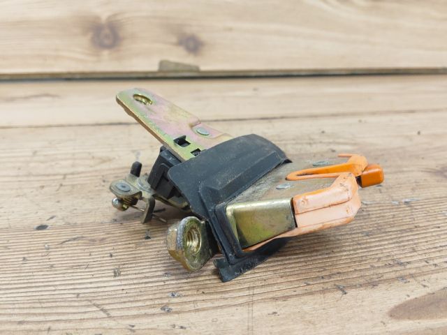 bontott SKODA OCTAVIA I Csomagtérajtó Zárszerkezet