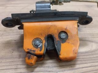 bontott SKODA OCTAVIA I Csomagtérajtó Zárszerkezet