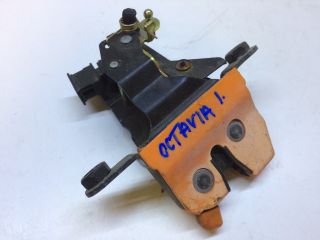 bontott SKODA OCTAVIA I Csomagtérajtó Zárszerkezet