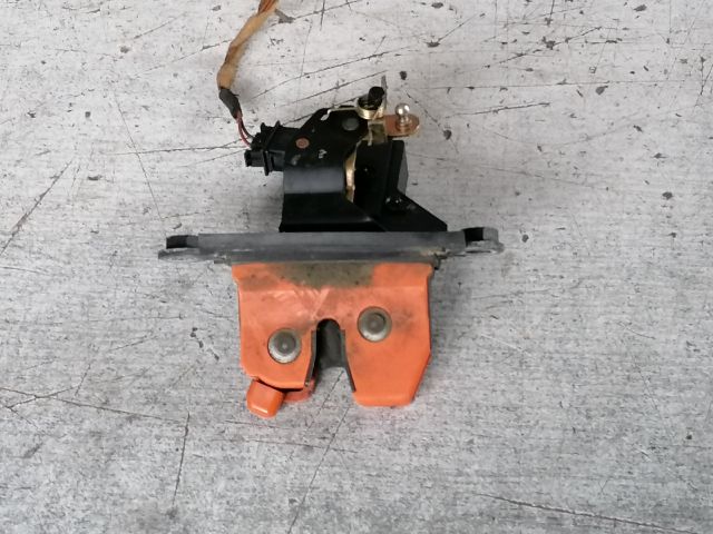 bontott SKODA OCTAVIA I Csomagtérajtó Zárszerkezet