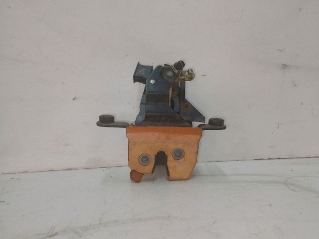 bontott SKODA OCTAVIA I Csomagtérajtó Zárszerkezet