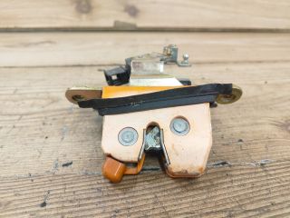 bontott SKODA OCTAVIA I Csomagtérajtó Zárszerkezet