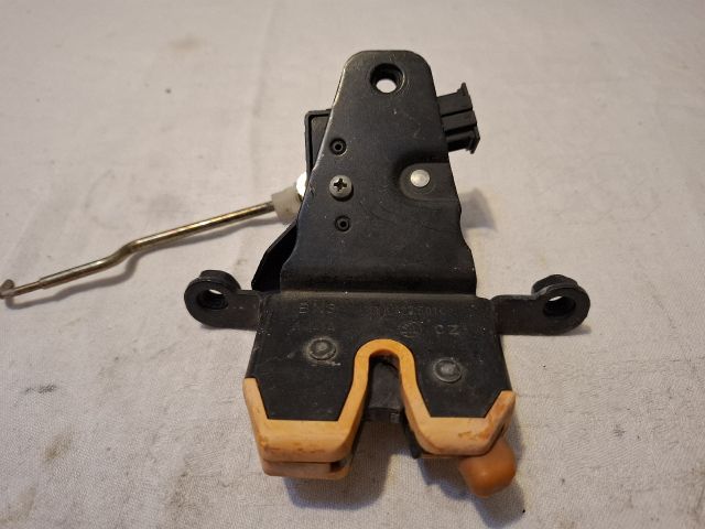 bontott SKODA OCTAVIA I Csomagtérajtó Zárszerkezet