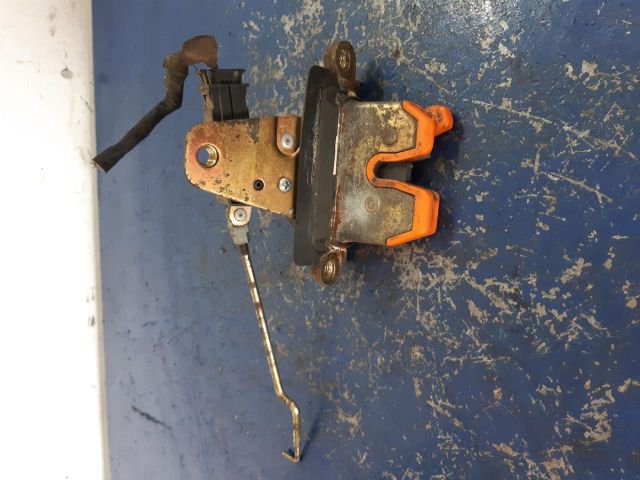 bontott SKODA OCTAVIA I Csomagtérajtó Zárszerkezet