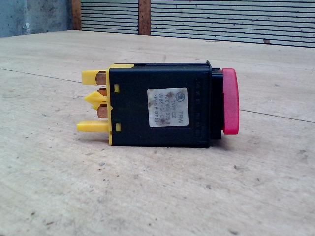 bontott SKODA OCTAVIA I Elakadásjelző Háromszög