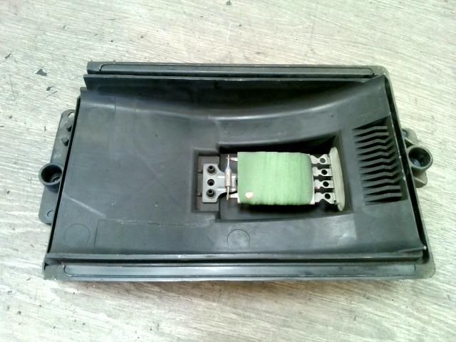 bontott SKODA OCTAVIA I Előtét Ellenállás Fűtőmotor