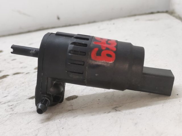 bontott SKODA OCTAVIA I Első Ablakmosó Szivattyú