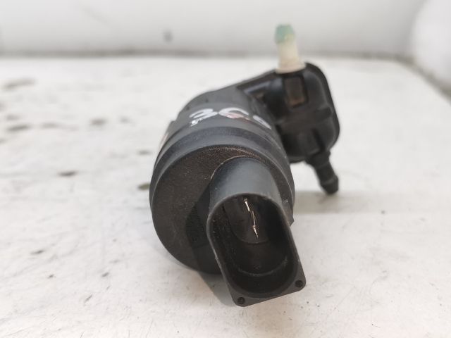 bontott SKODA OCTAVIA I Első Ablakmosó Szivattyú