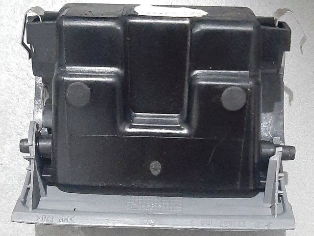 bontott SKODA OCTAVIA I Első Hamutartó