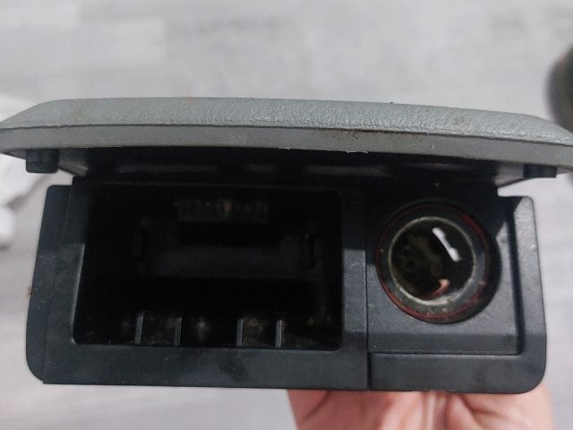 bontott SKODA OCTAVIA I Első Hamutartó