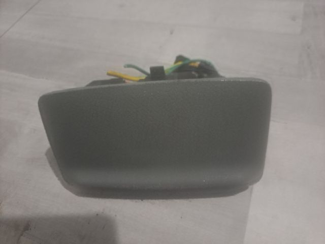 bontott SKODA OCTAVIA I Első Hamutartó