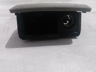 bontott SKODA OCTAVIA I Első Hamutartó