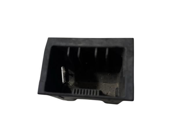 bontott SKODA OCTAVIA I Első Hamutartó