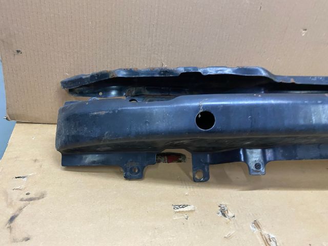 bontott SKODA OCTAVIA I Első Lökhárító Merevítő (Fém)