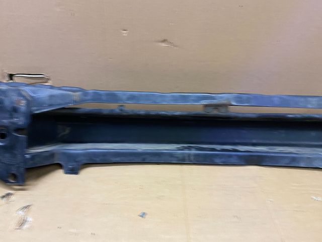 bontott SKODA OCTAVIA I Első Lökhárító Merevítő (Fém)