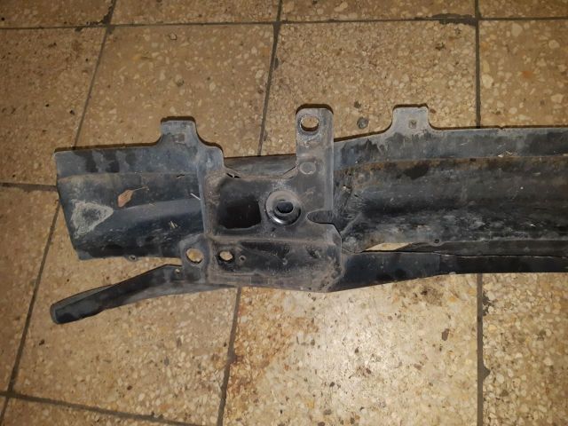 bontott SKODA OCTAVIA I Első Lökhárító Merevítő (Fém)